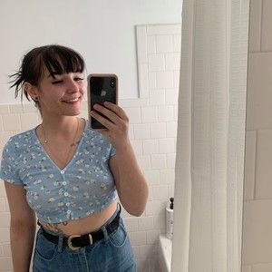 Meet your Posher, Andrea